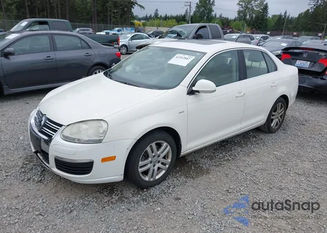 2007 Volkswagen Jetta Wolfsburg Edition from USA, damaged, VIN 3VWEG71K47M180145